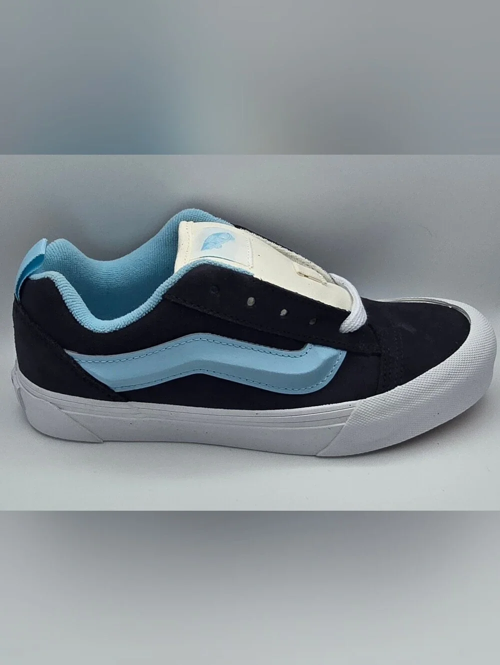 Vans Kids Low-Top Sneaker in Light Blue and Black